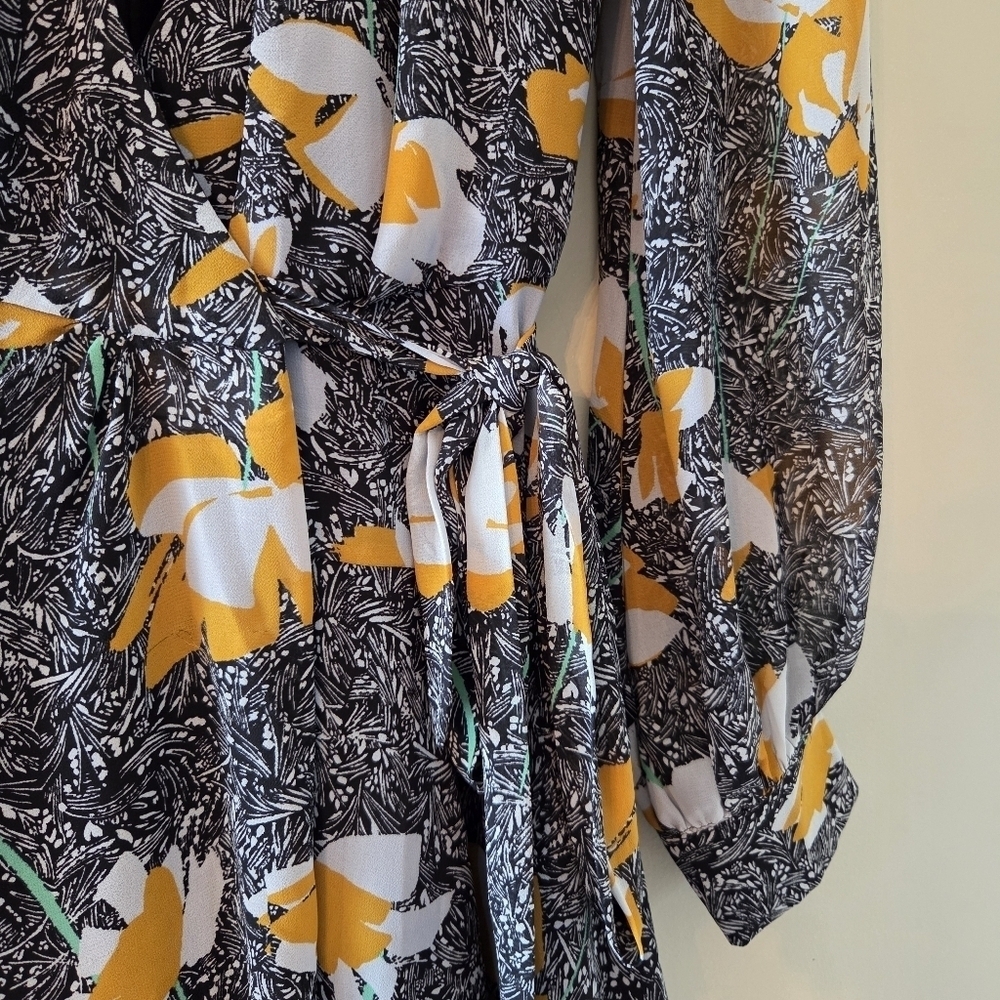 Anthropologie ASTR the label Women's Floral Garden Aja Mini Wrap Dress Sz Small - Picture 14 of 16